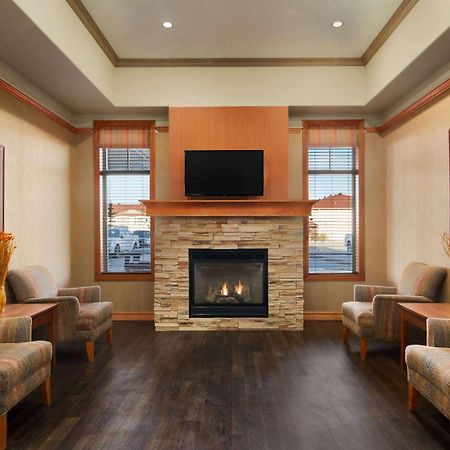 Days Inn & Suites By Wyndham Edmonton Airport Leduc Zewnętrze zdjęcie