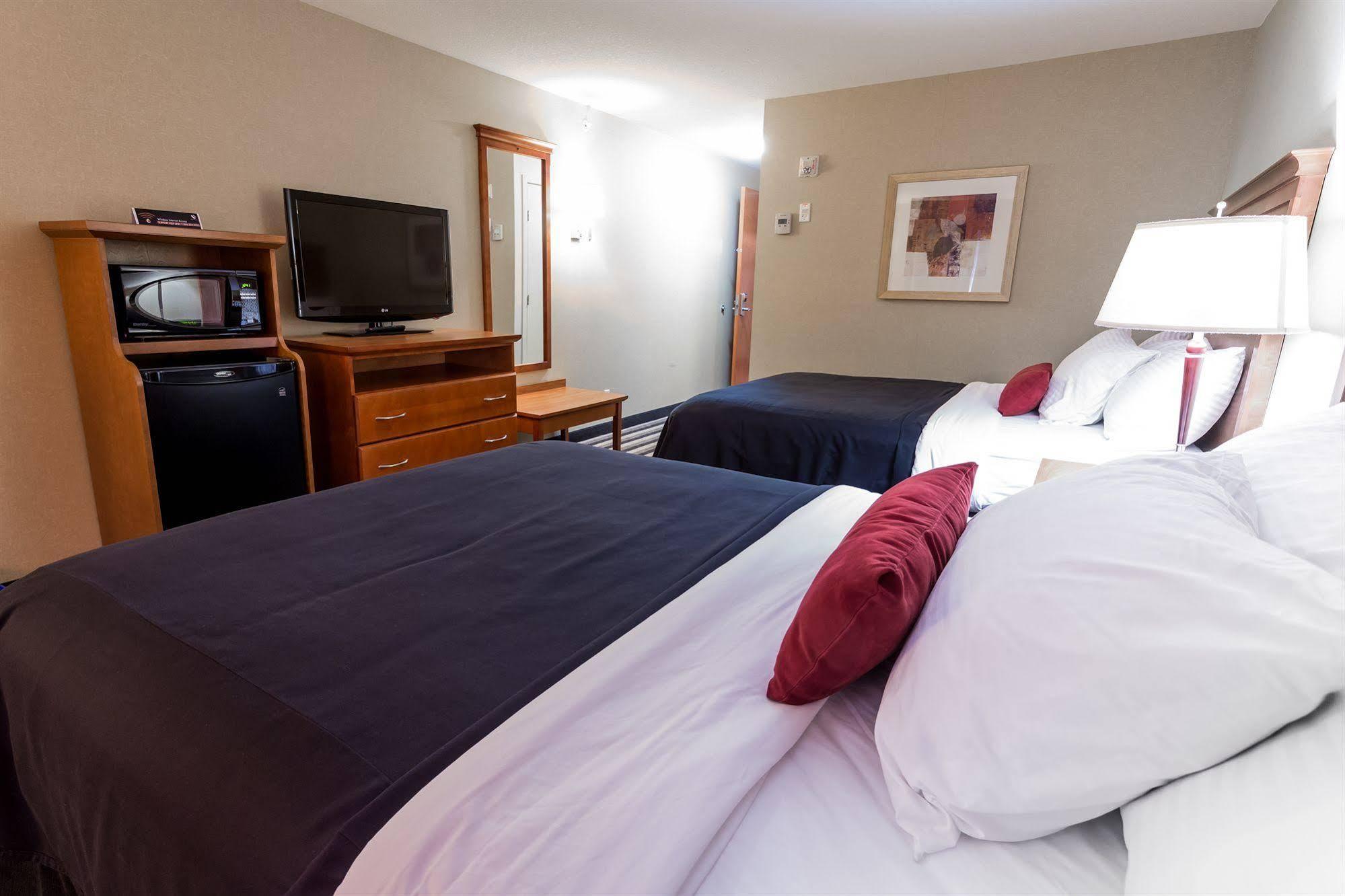 Days Inn & Suites By Wyndham Edmonton Airport Leduc Zewnętrze zdjęcie