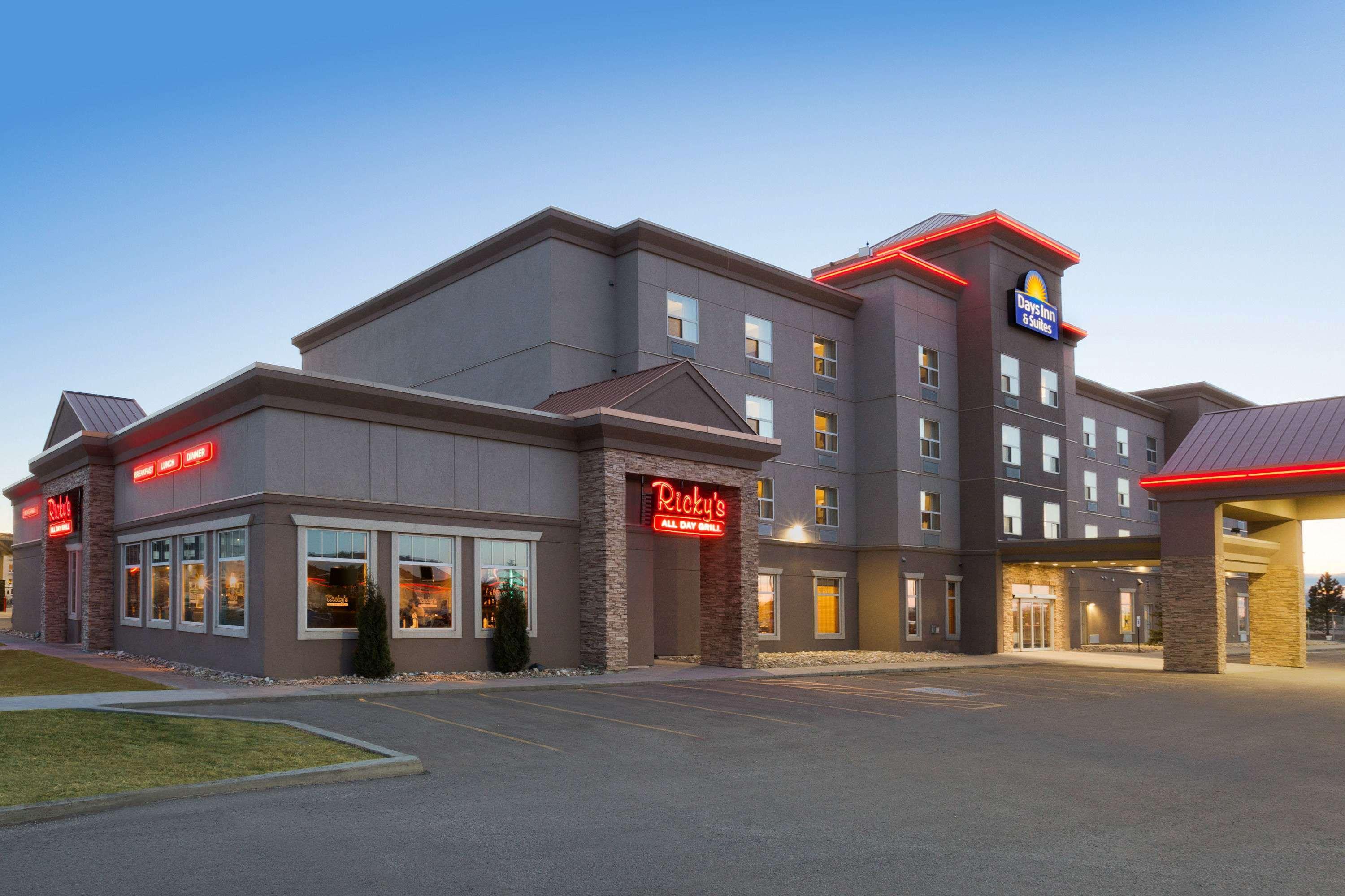 Days Inn & Suites By Wyndham Edmonton Airport Leduc Zewnętrze zdjęcie