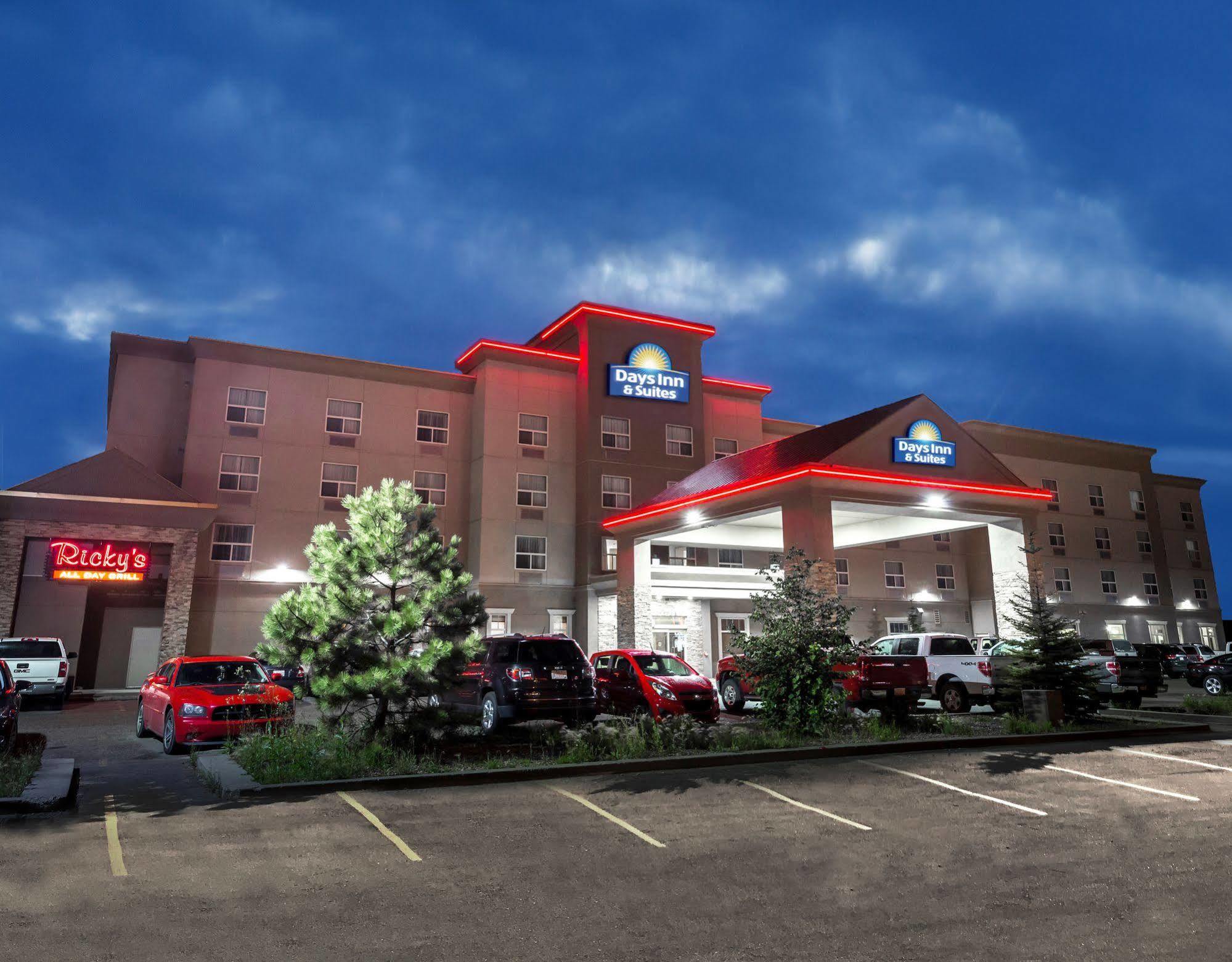 Days Inn & Suites By Wyndham Edmonton Airport Leduc Zewnętrze zdjęcie