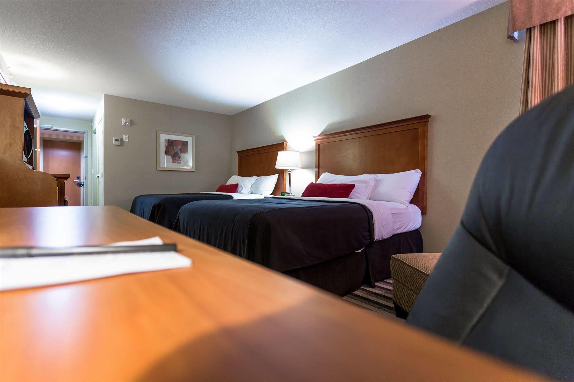 Days Inn & Suites By Wyndham Edmonton Airport Leduc Zewnętrze zdjęcie